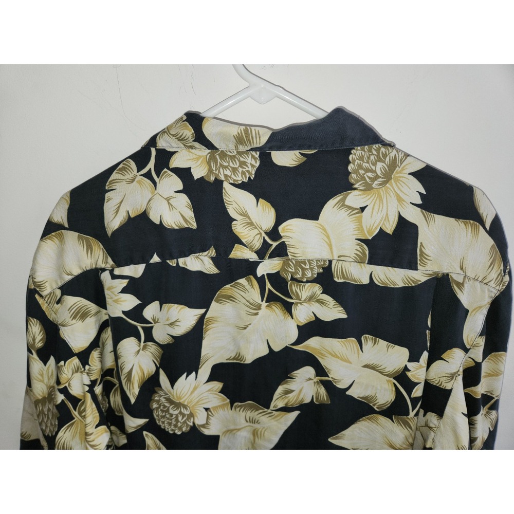 Tommy Bahama Shirt Mens Medium Navy Cream Floral Button Up Tropical Vacation - Picture 6 of 12